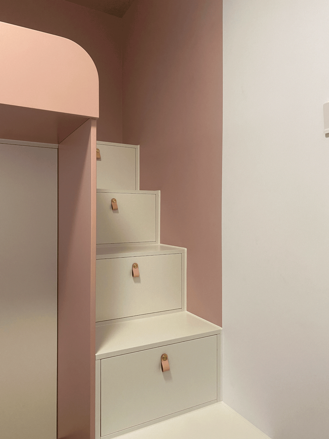 三口之家60㎡也能越住越大？還不快來學(xué)學(xué)立體收納