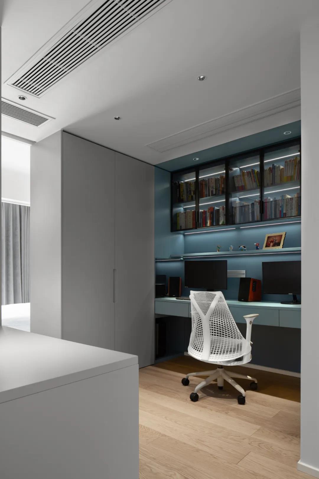 黑白搭配到大膽撞色，這個(gè)二孩之家填滿你對(duì)色彩的幻想