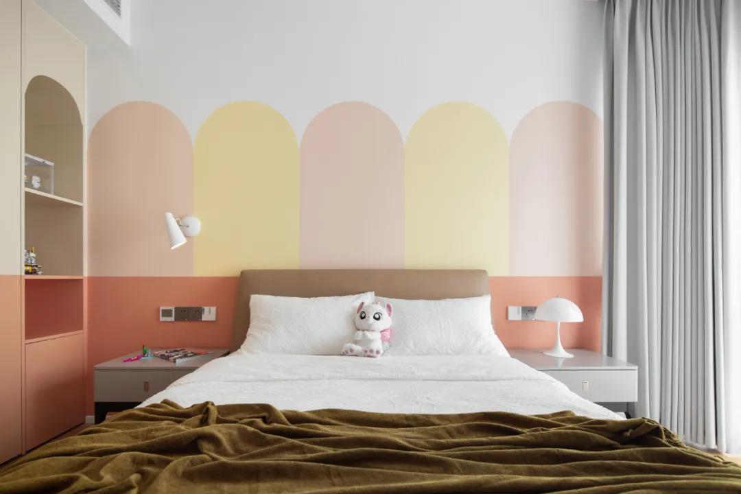 黑白搭配到大膽撞色，這個(gè)二孩之家填滿你對(duì)色彩的幻想