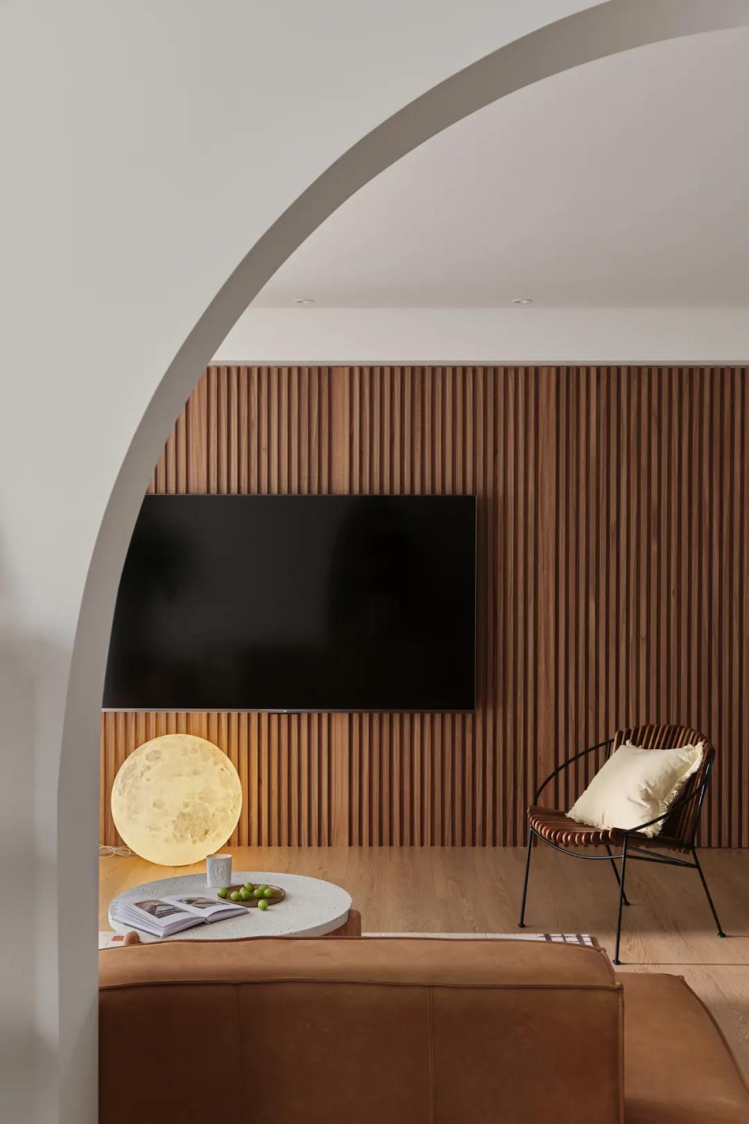 質(zhì)感與溫度交融，木質(zhì)的藝術(shù)之家，簡約線條勾勒多樣生活