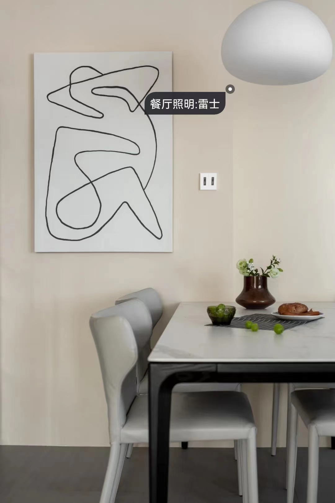 黑白搭配到大膽撞色，這個(gè)二孩之家填滿你對(duì)色彩的幻想