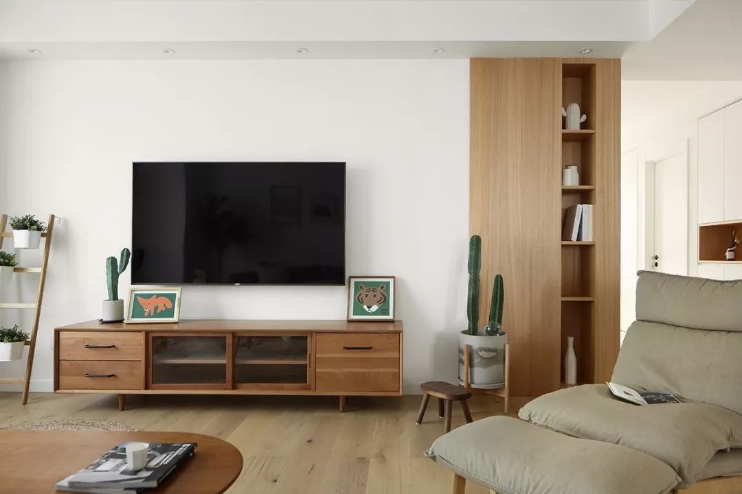 拒絕樣板間！黑胡桃的美學(xué)嘗試，體驗(yàn)深邃日式溫柔