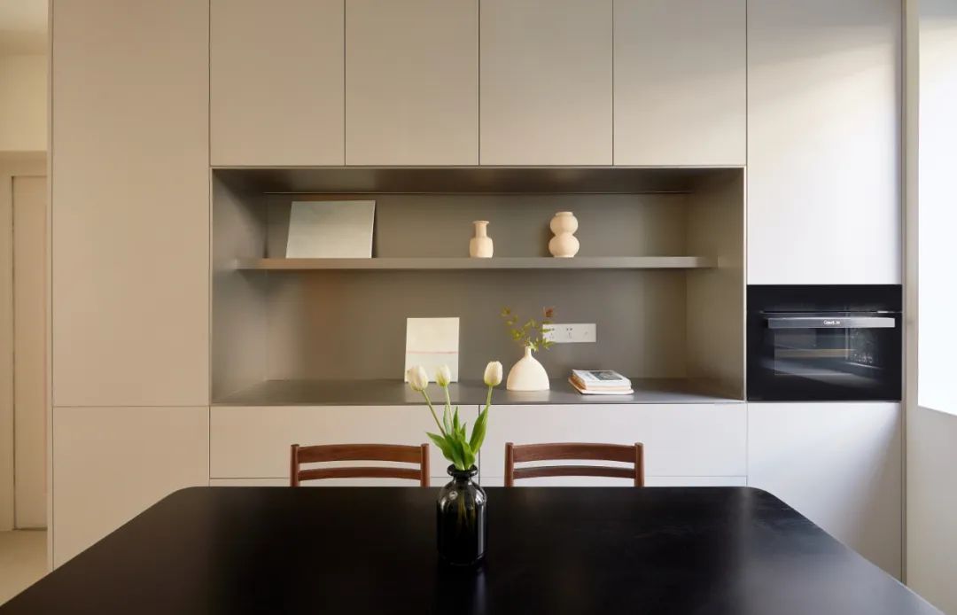 氛圍捕手丨前沿家私搭配時尚布設，渲染美女警察ins風美宅