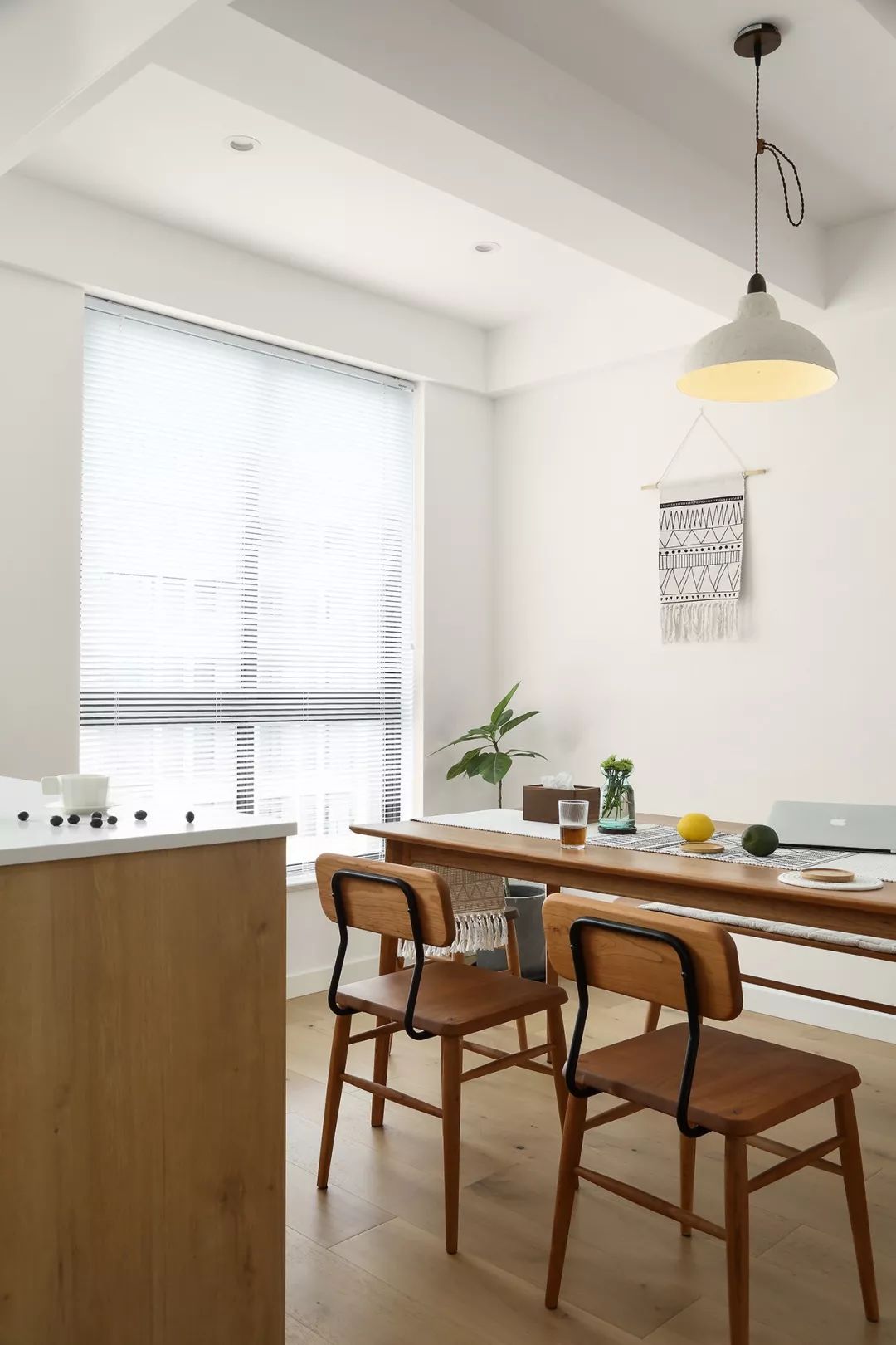 拒絕樣板間！黑胡桃的美學(xué)嘗試，體驗(yàn)深邃日式溫柔