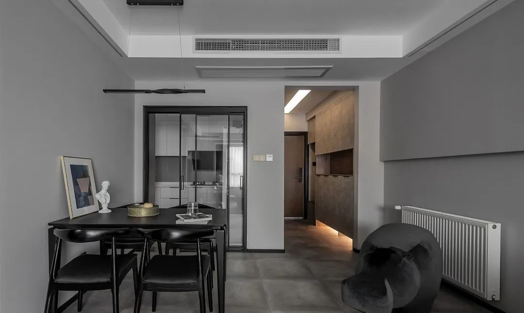 1人1貓隨心住，豐盈黑白簡約，潮酷boyの雅痞居