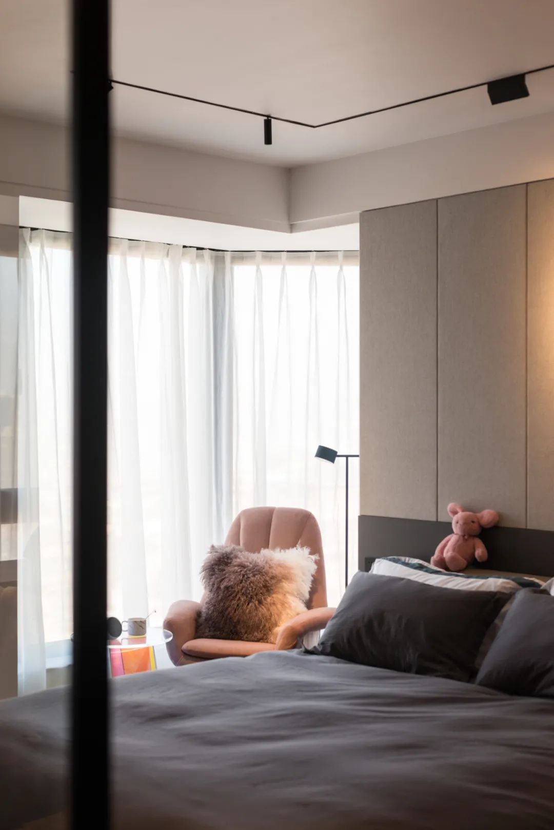 家有一小丨客廳滑滑梯，臥室涂鴉墻，居家帶娃新日常