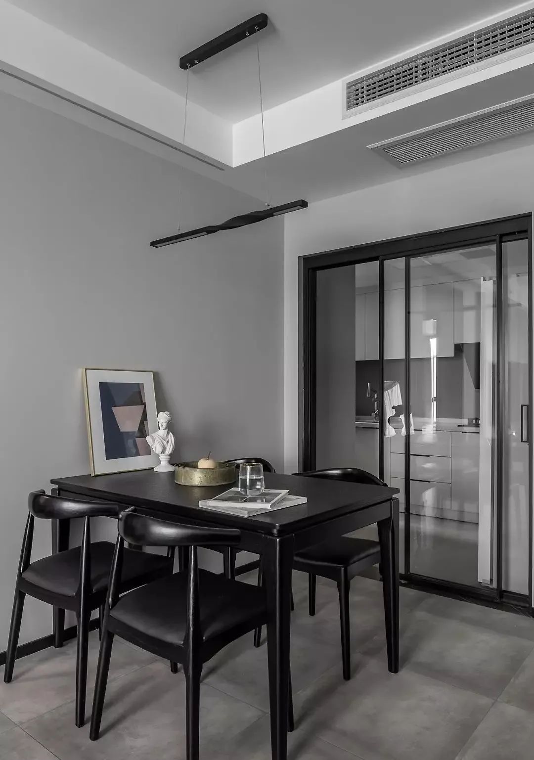 1人1貓隨心住，豐盈黑白簡約，潮酷boyの雅痞居