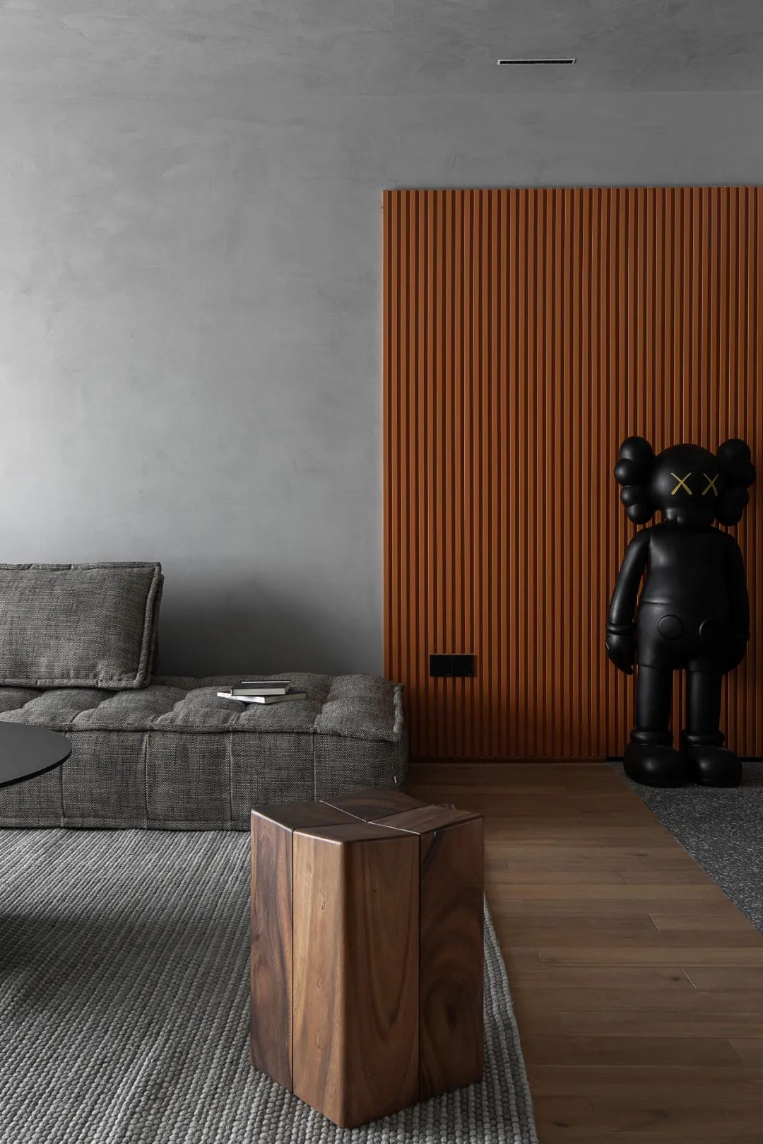 一家5口如何審美一致？他家刷成愛馬仕橙，房價都漲了