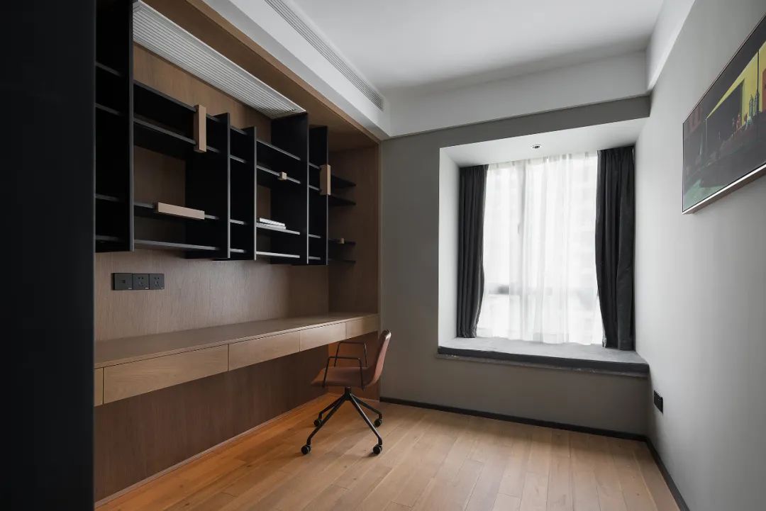 一家5口如何審美一致？他家刷成愛馬仕橙，房價都漲了