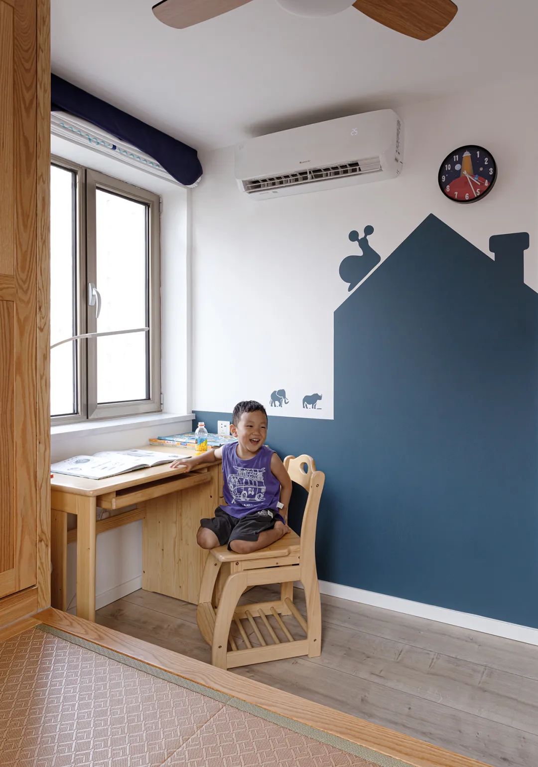 舊房改造教科書丨“角落潮設計”，書房、餐吧全部安排