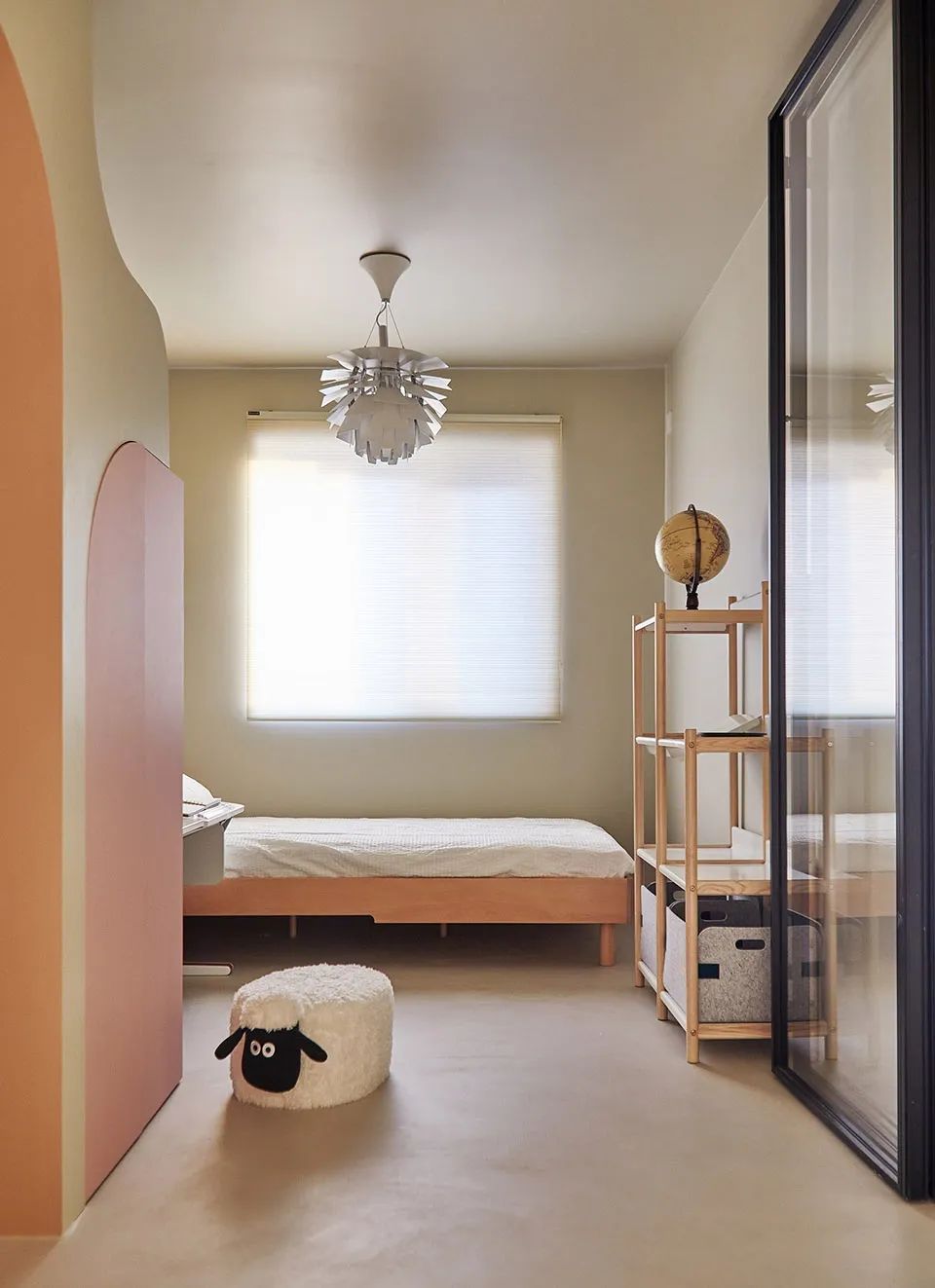 弧型洞口的浪漫丨全景餐廳+奶油色系，享受輕奢居住體驗(yàn)