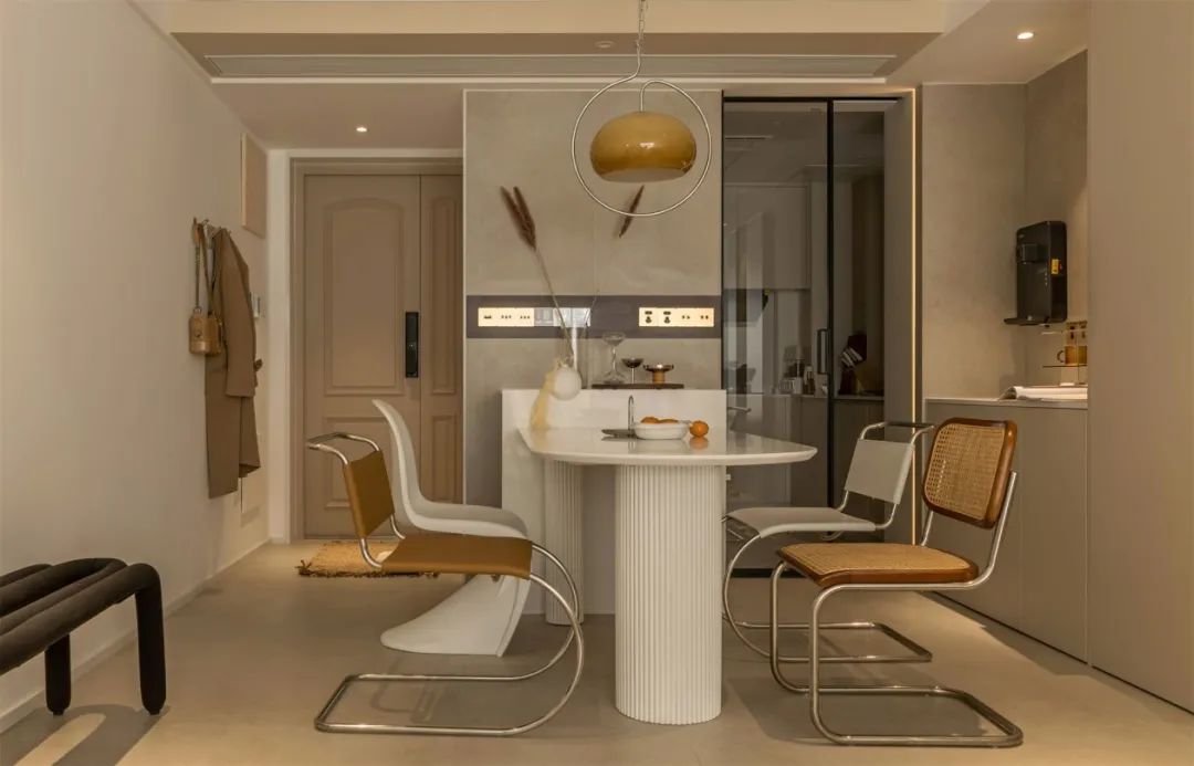 獨居美女巧裝110㎡網紅小三室，一步一景，狠狠愛住～