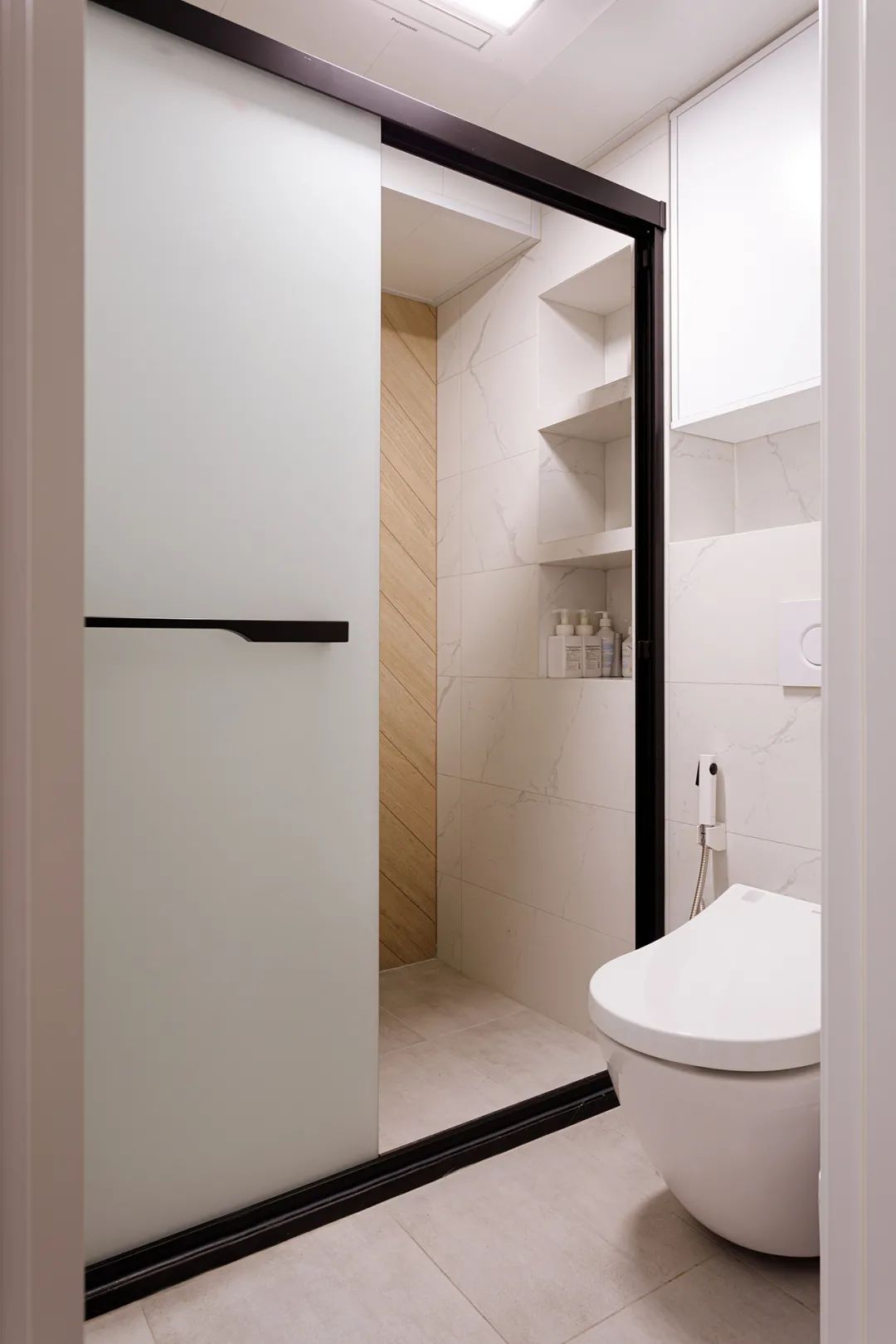 舊房改造教科書丨“角落潮設計”，書房、餐吧全部安排