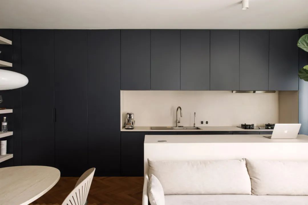 “親近陽光的客廳”96㎡新婚房開啟「空間無界新美學(xué)」	