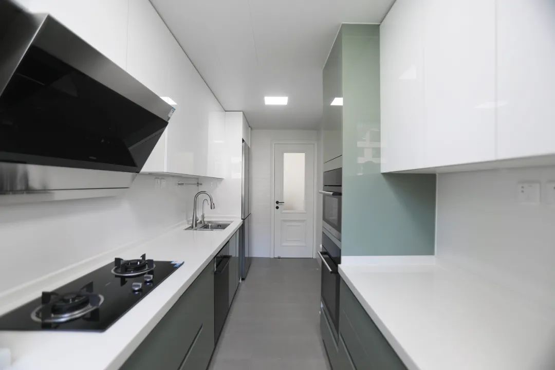 爆改130平大三居，養(yǎng)娃還能空無一物？無中生有衣帽間救了我！ 