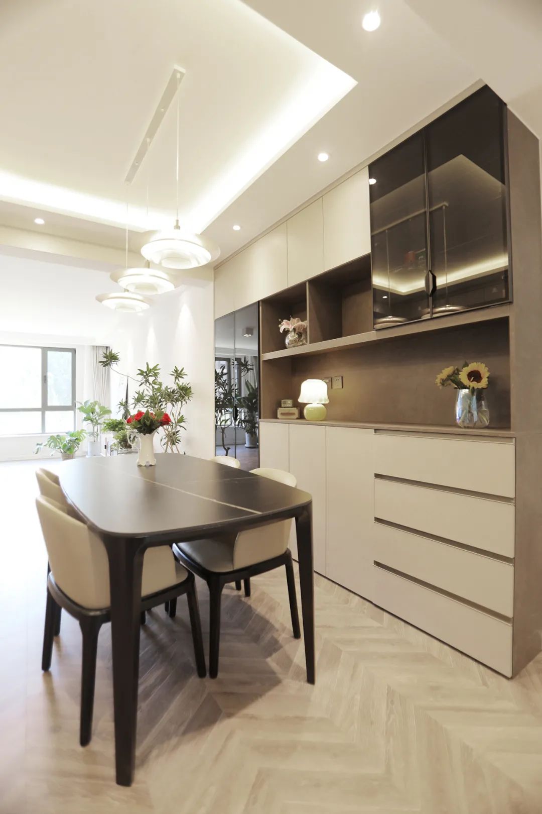 爆改130平大三居，養(yǎng)娃還能空無一物？無中生有衣帽間救了我！ 