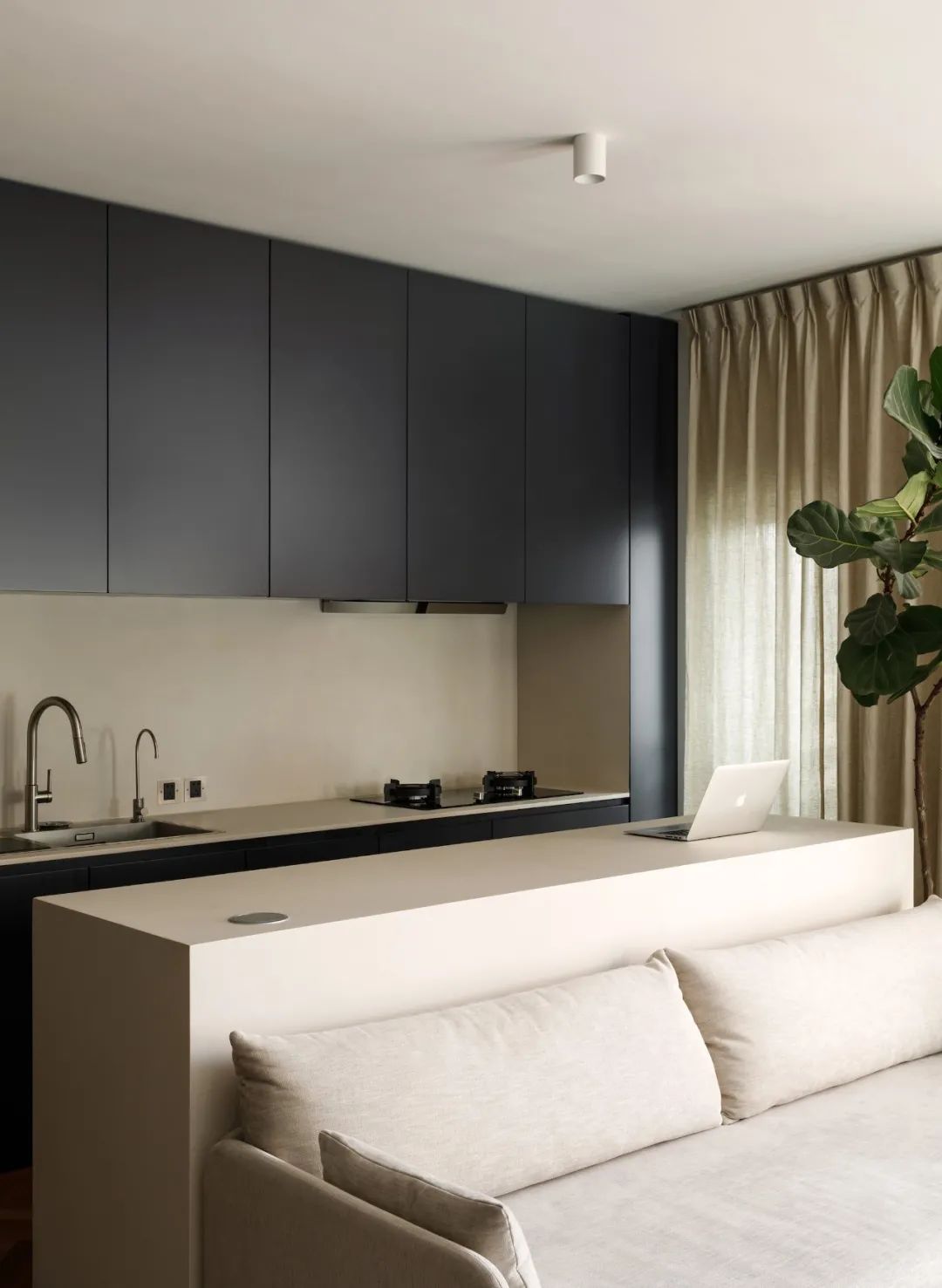 “親近陽光的客廳”96㎡新婚房開啟「空間無界新美學(xué)」	