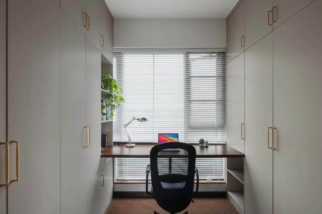 音樂人單身帥哥有腹肌有貓，1人任性住105㎡，燃爆了~ 