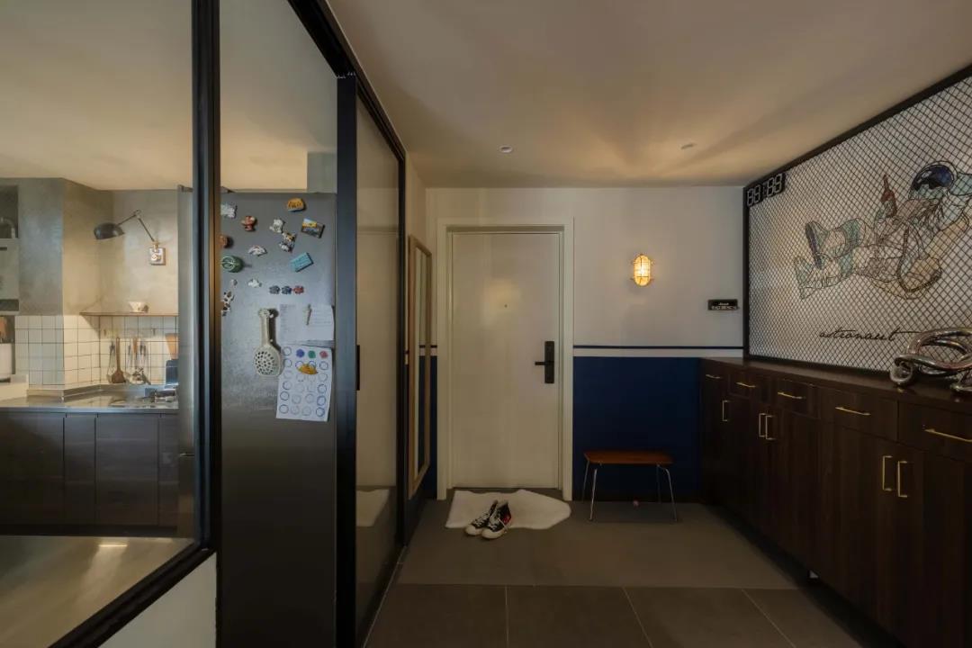 音樂人單身帥哥有腹肌有貓，1人任性住105㎡，燃爆了~ 