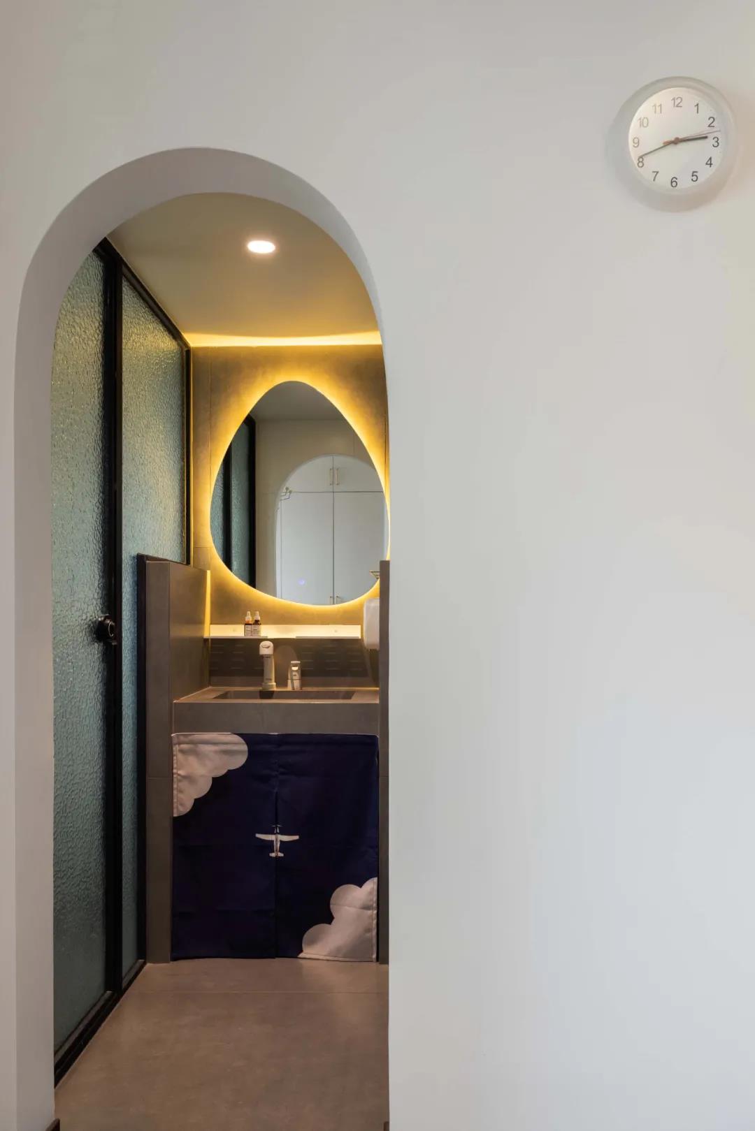 音樂人單身帥哥有腹肌有貓，1人任性住105㎡，燃爆了~ 