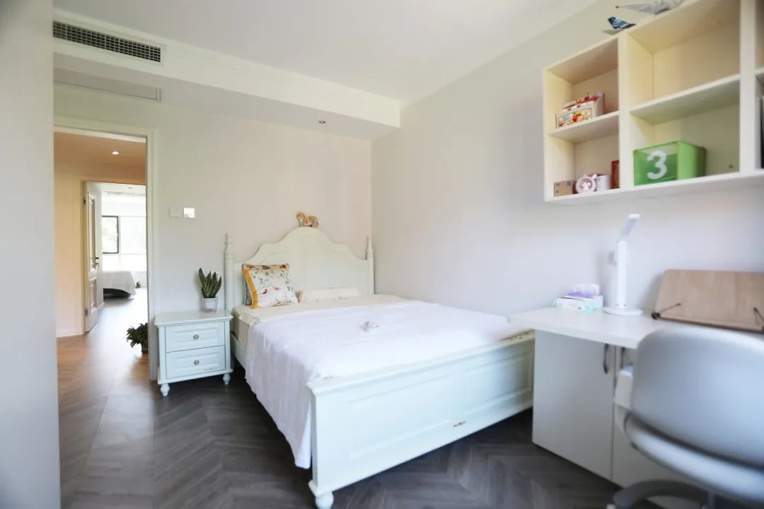 爆改130平大三居，養(yǎng)娃還能空無一物？無中生有衣帽間救了我！ 