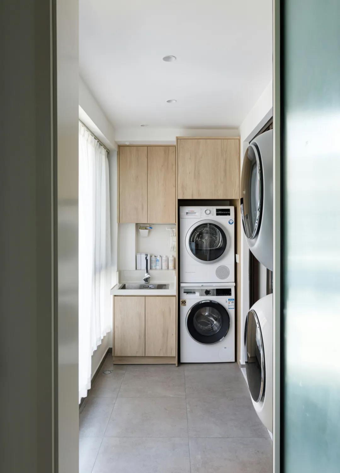 新宅巧設(shè)計(jì)，小3房「暗色變奏曲」完美詮釋less is more 