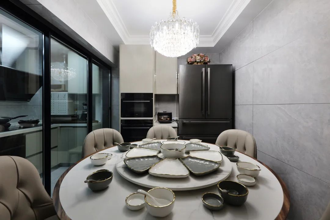 父母同住還有二娃！115㎡上海老房翻新，極限改造三居變四居！	