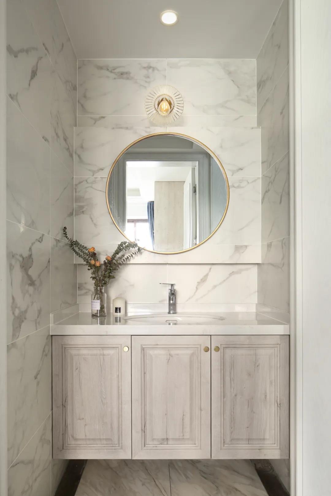 老破小變身浪漫藝術館，一步一景，下班就想奔回家～	