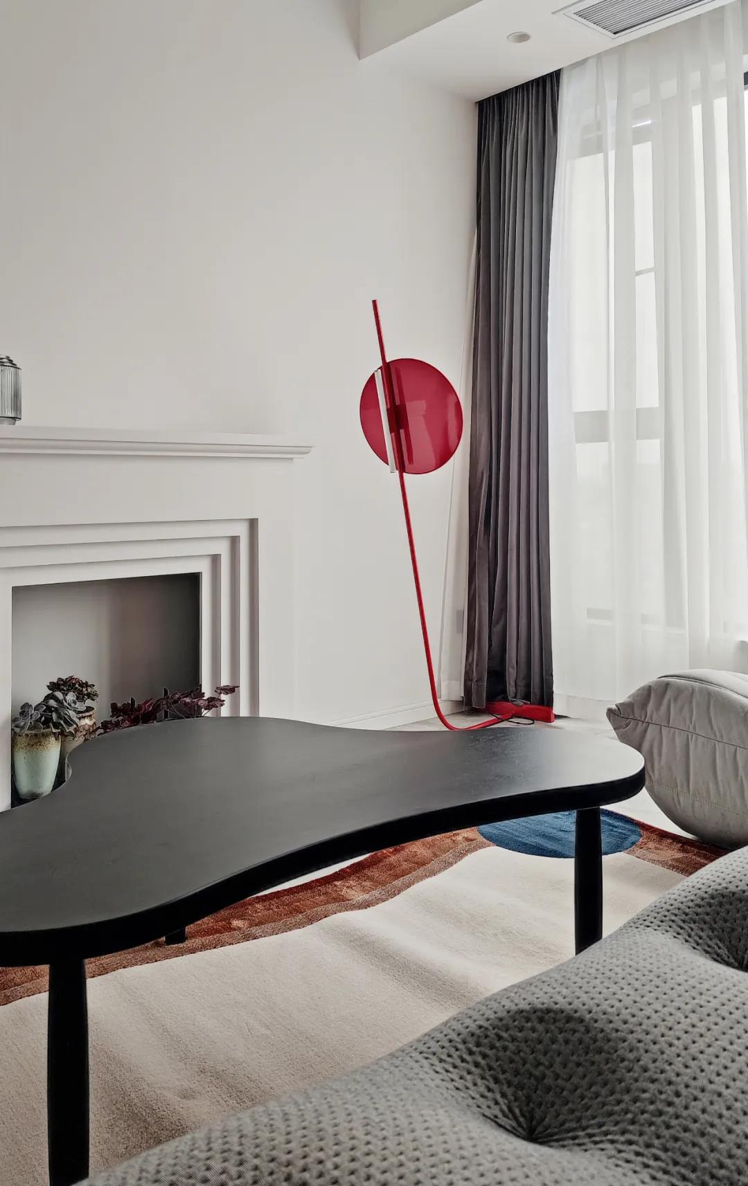 獨立套間、休閑書吧、頂樓陽臺，這個復式房超全能！