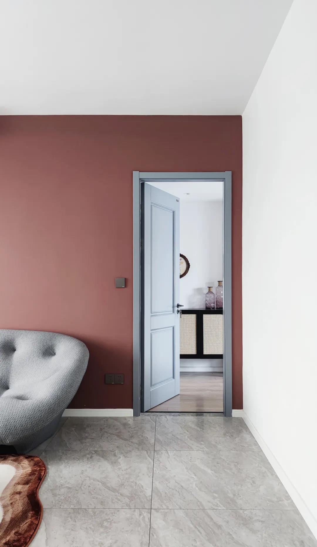 獨立套間、休閑書吧、頂樓陽臺，這個復式房超全能！