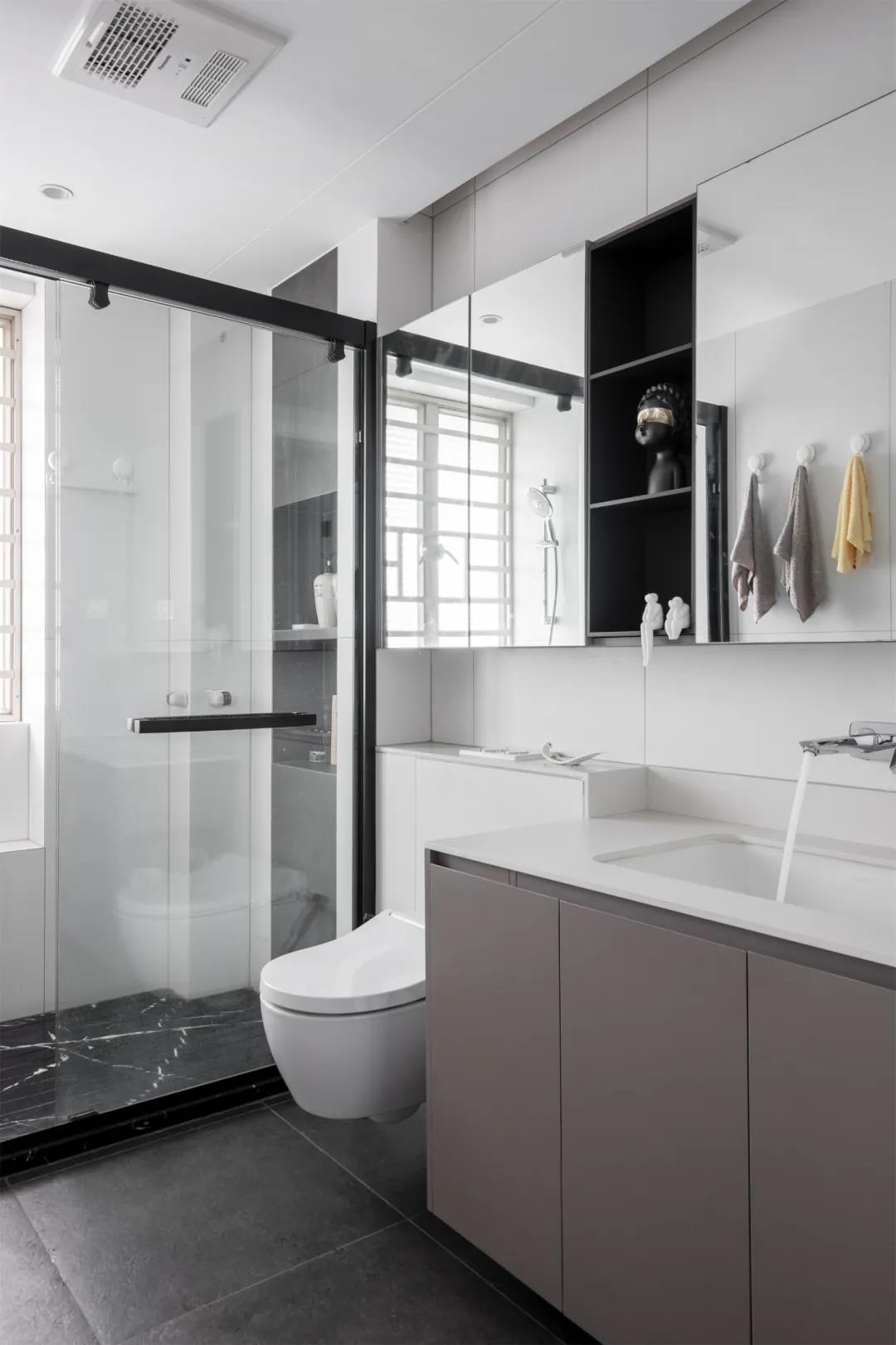 高級感大平層：飄窗別打通了！他家神奇改造多一室