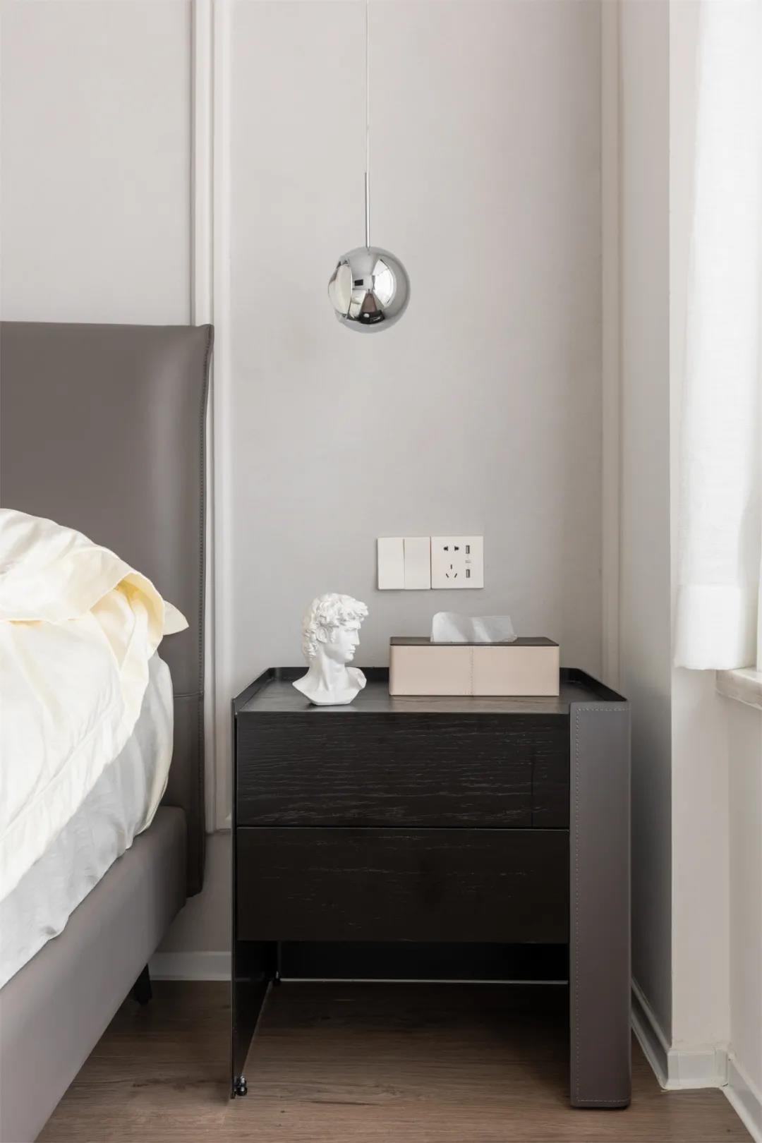 高級感大平層：飄窗別打通了！他家神奇改造多一室