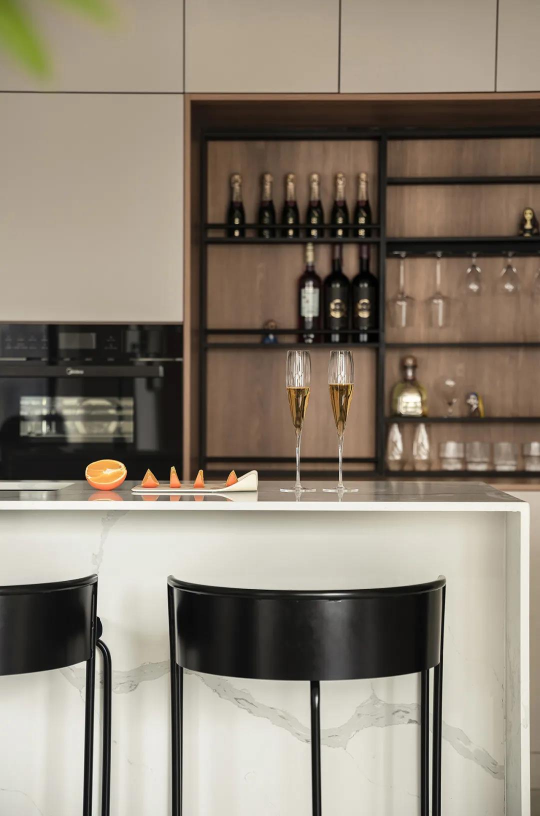 上海辣媽の生活智慧，入戶區域變餐廳，空間利用率max	