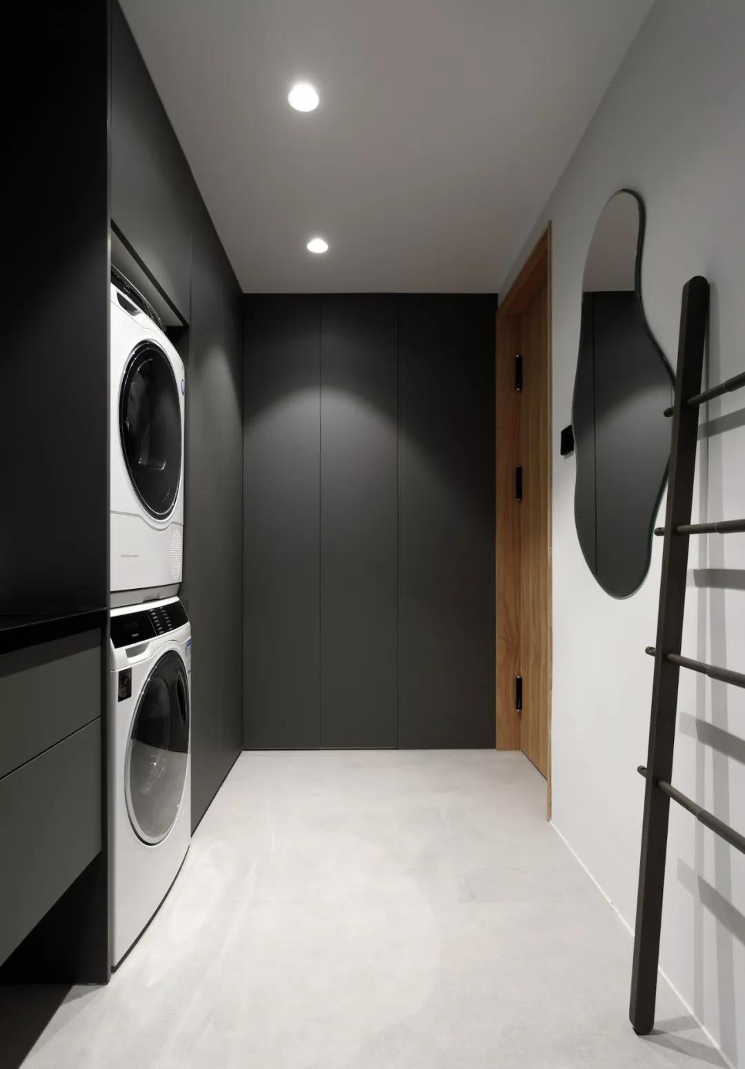 看完他家56㎡酒店式設(shè)計(jì)，我真不覺(jué)得是小戶型