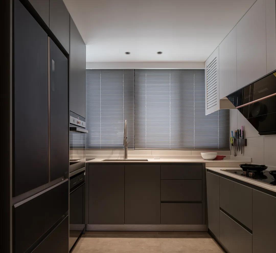 112㎡氛圍感upの元氣愛巢，把『休閑靜吧』搬進(jìn)家	