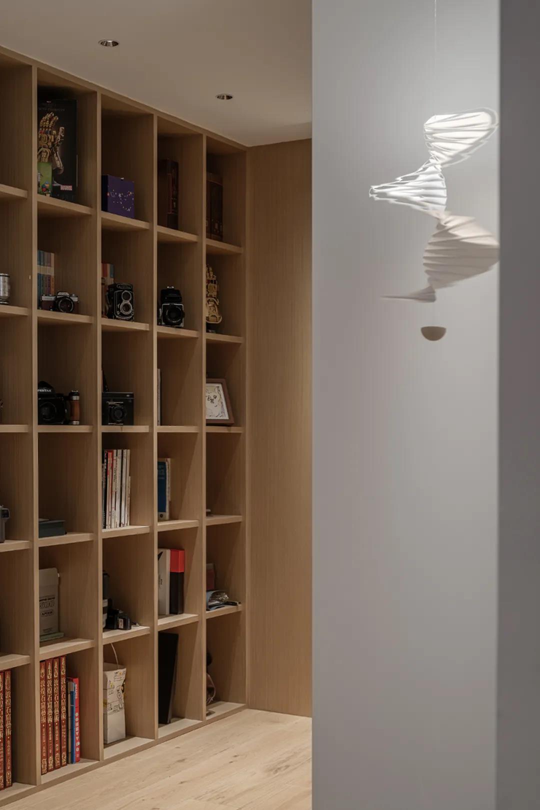 112㎡氛圍感upの元氣愛巢，把『休閑靜吧』搬進(jìn)家	