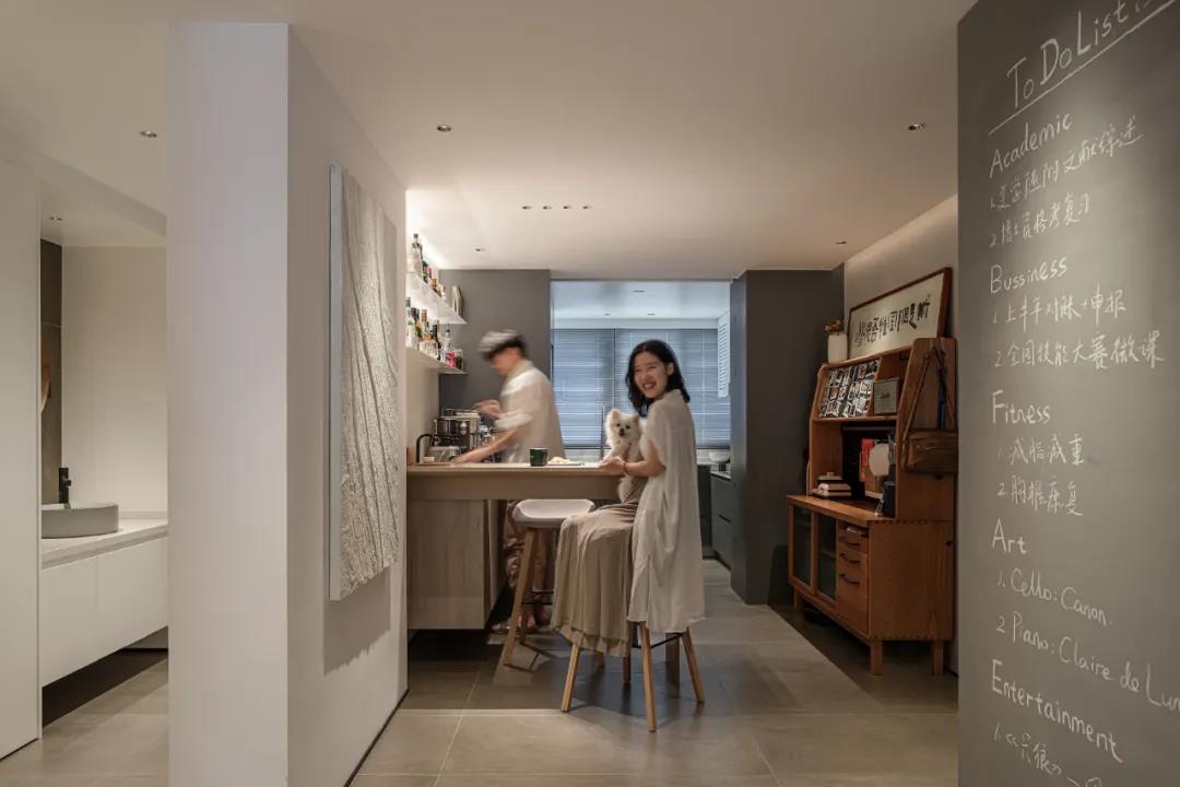 112㎡氛圍感upの元氣愛巢，把『休閑靜吧』搬進(jìn)家	