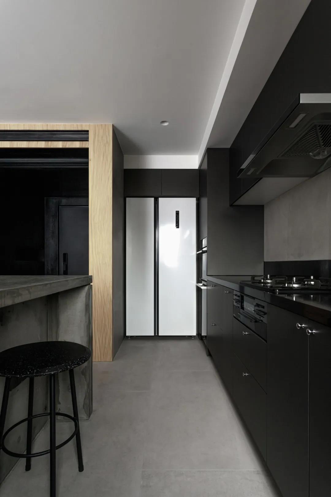 看完他家56㎡酒店式設(shè)計(jì)，我真不覺(jué)得是小戶型