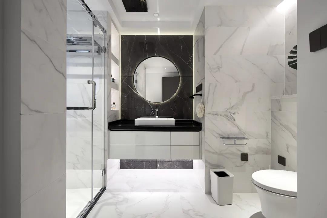 裝修也內卷？黑白+原木打造廣州120㎡電影里的高級感	