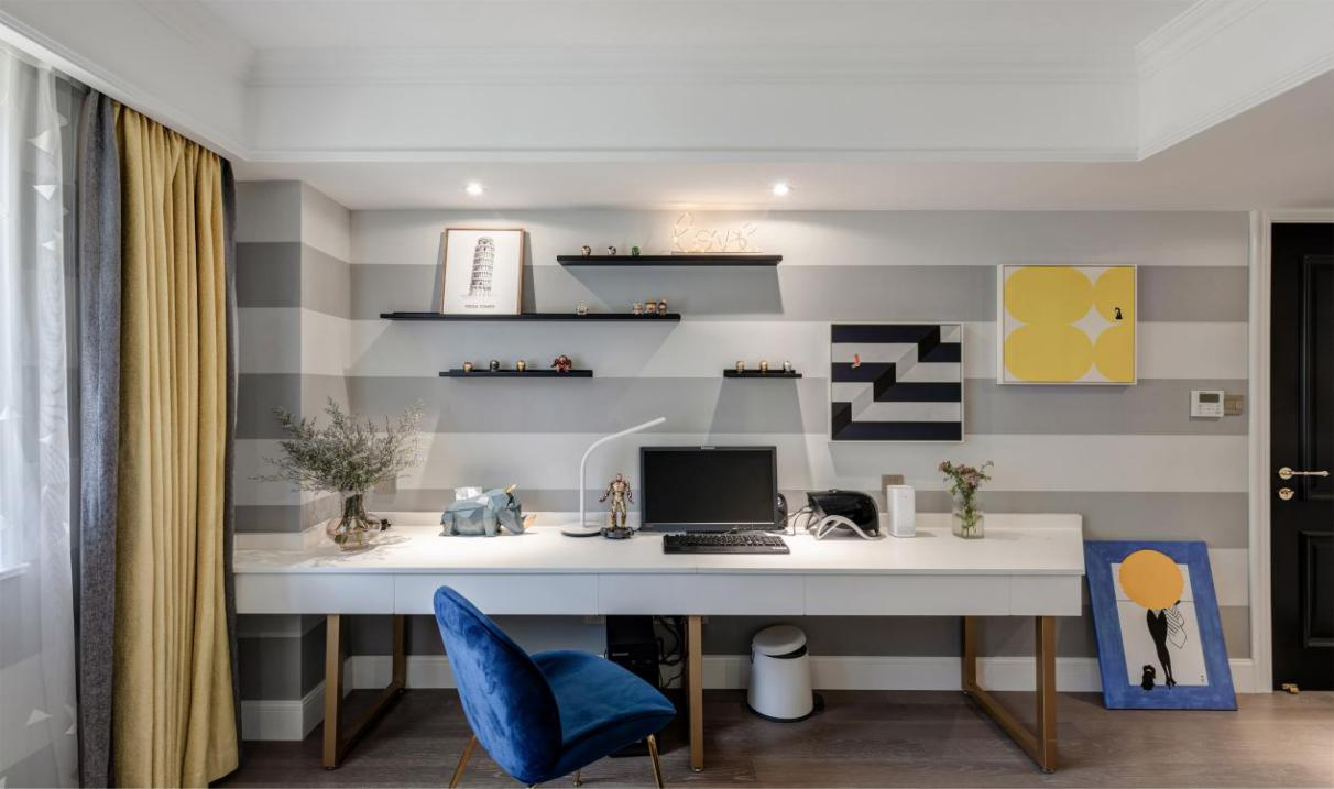 124㎡“色”的魅力，客廳墻變畫廊，留學夫妻的新婚房！	