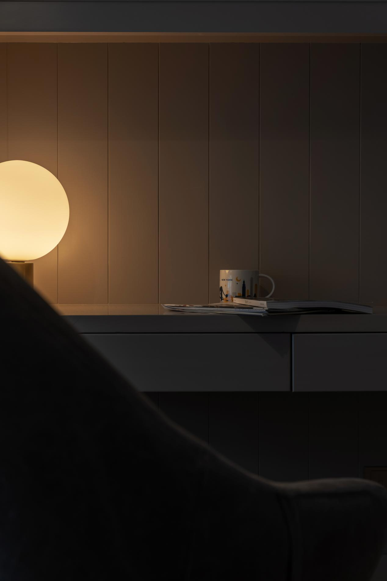 純白“裸裝”詮釋低調(diào)質(zhì)感，自然減壓重塑二孩之家