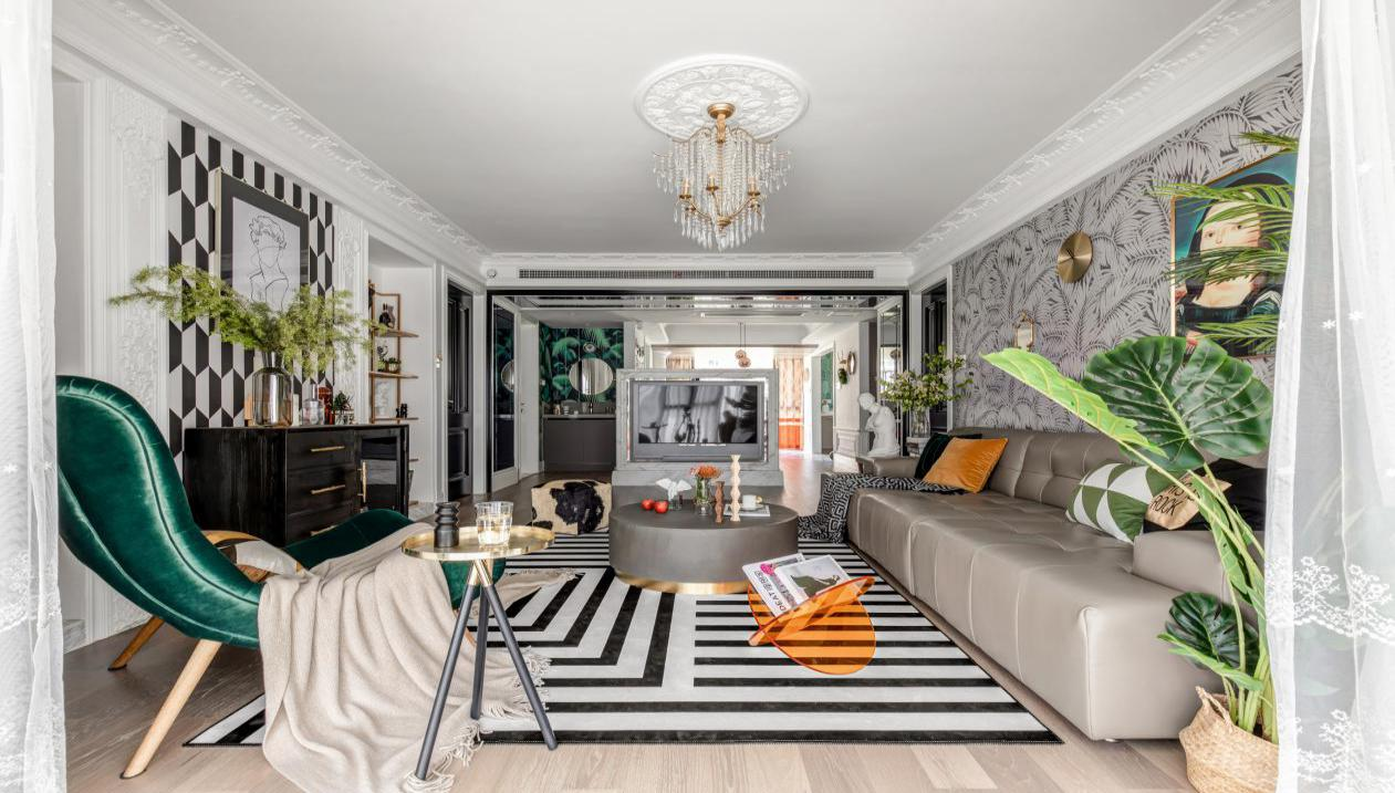 124㎡“色”的魅力，客廳墻變畫廊，留學夫妻的新婚房！	