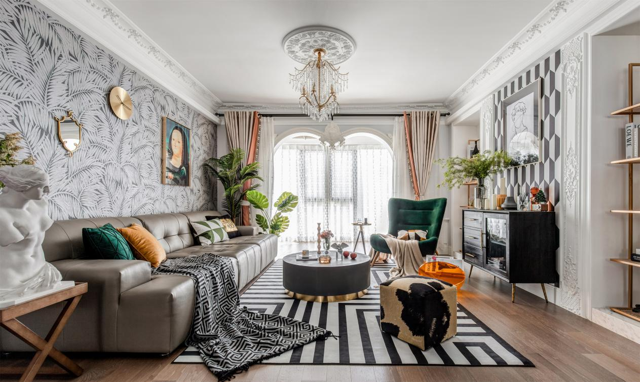 124㎡“色”的魅力，客廳墻變畫廊，留學夫妻的新婚房！	