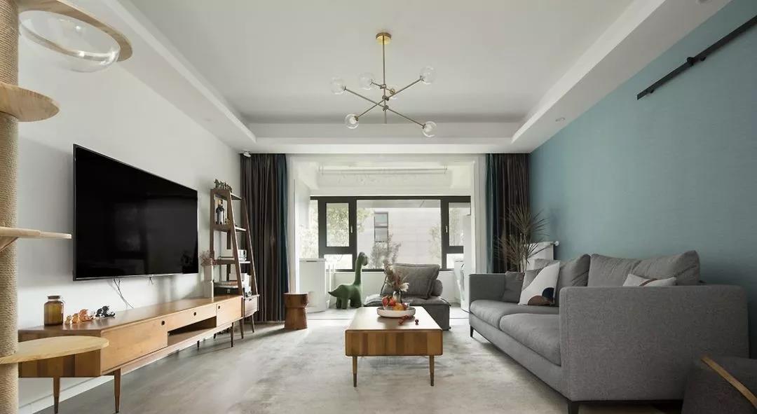 成都120㎡專屬「soulmate」之家，主臥窗下放書柜，自帶文藝范兒~