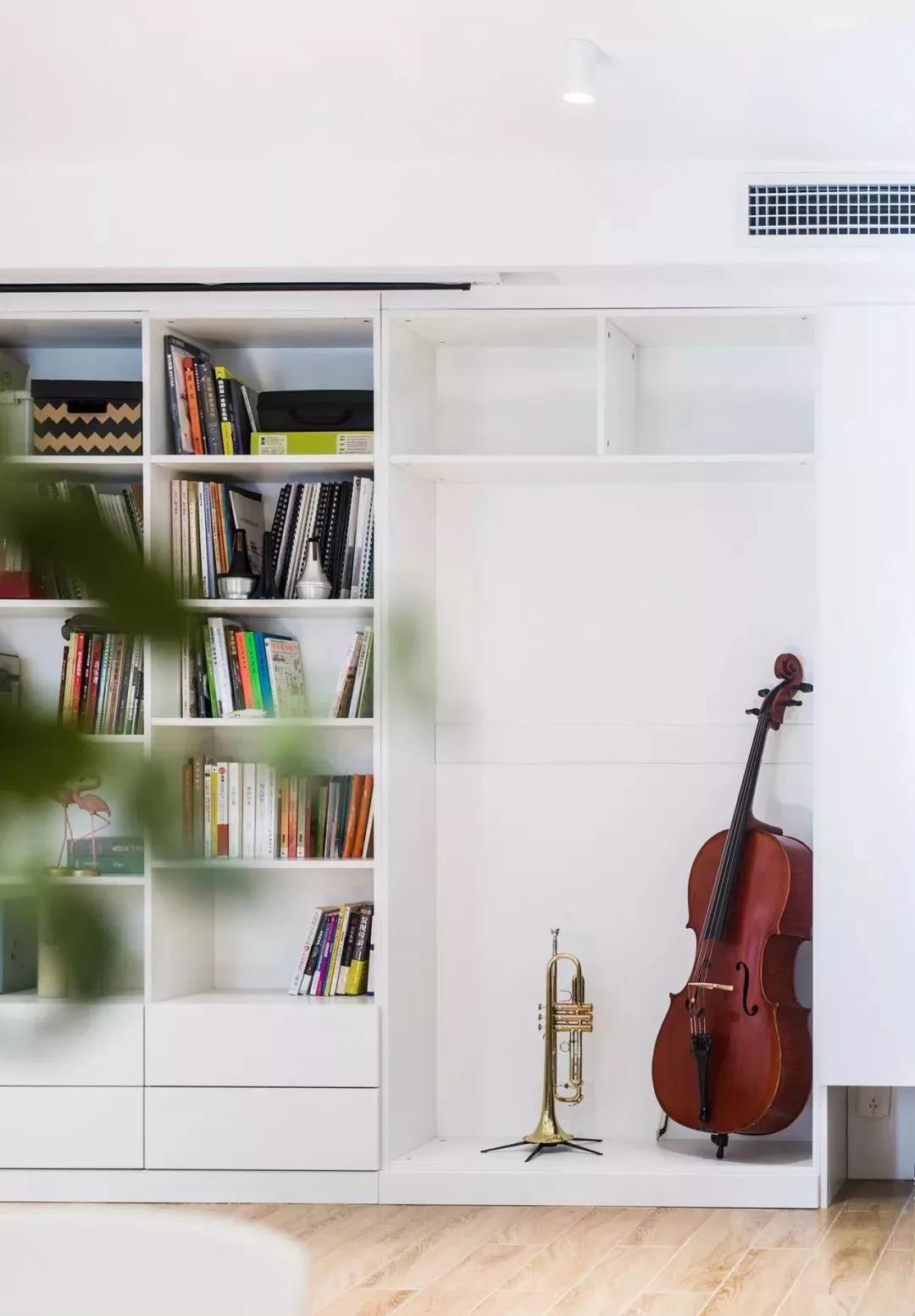 陽臺封進廚房，客廳多出一居，鄰居進門都傻眼了！