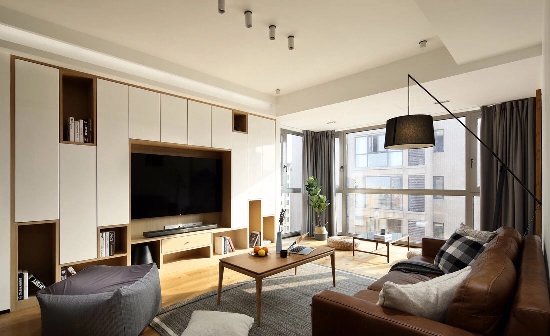 聽說你巨能裝？80㎡簡約原木兩居擁有三居的收納空間