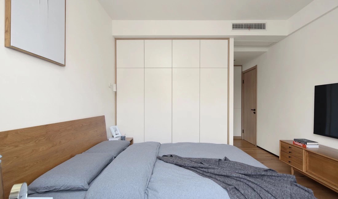 聽說你巨能裝？80㎡簡約原木兩居擁有三居的收納空間