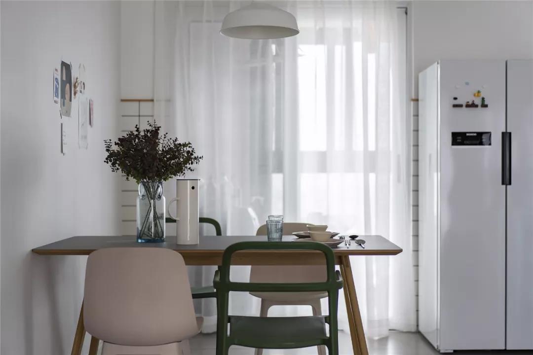 深漂夫妻安家京城，97㎡塞下三室兩衛還有超大浴缸