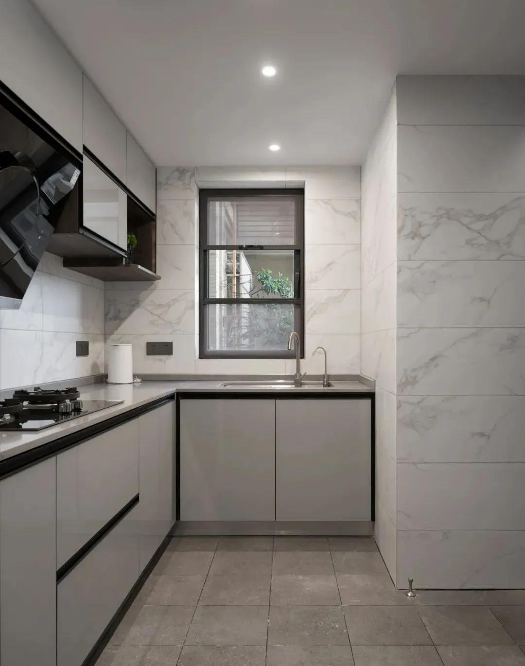 96㎡小二居，榻榻米客廳看書練琴，既寬敞又能裝