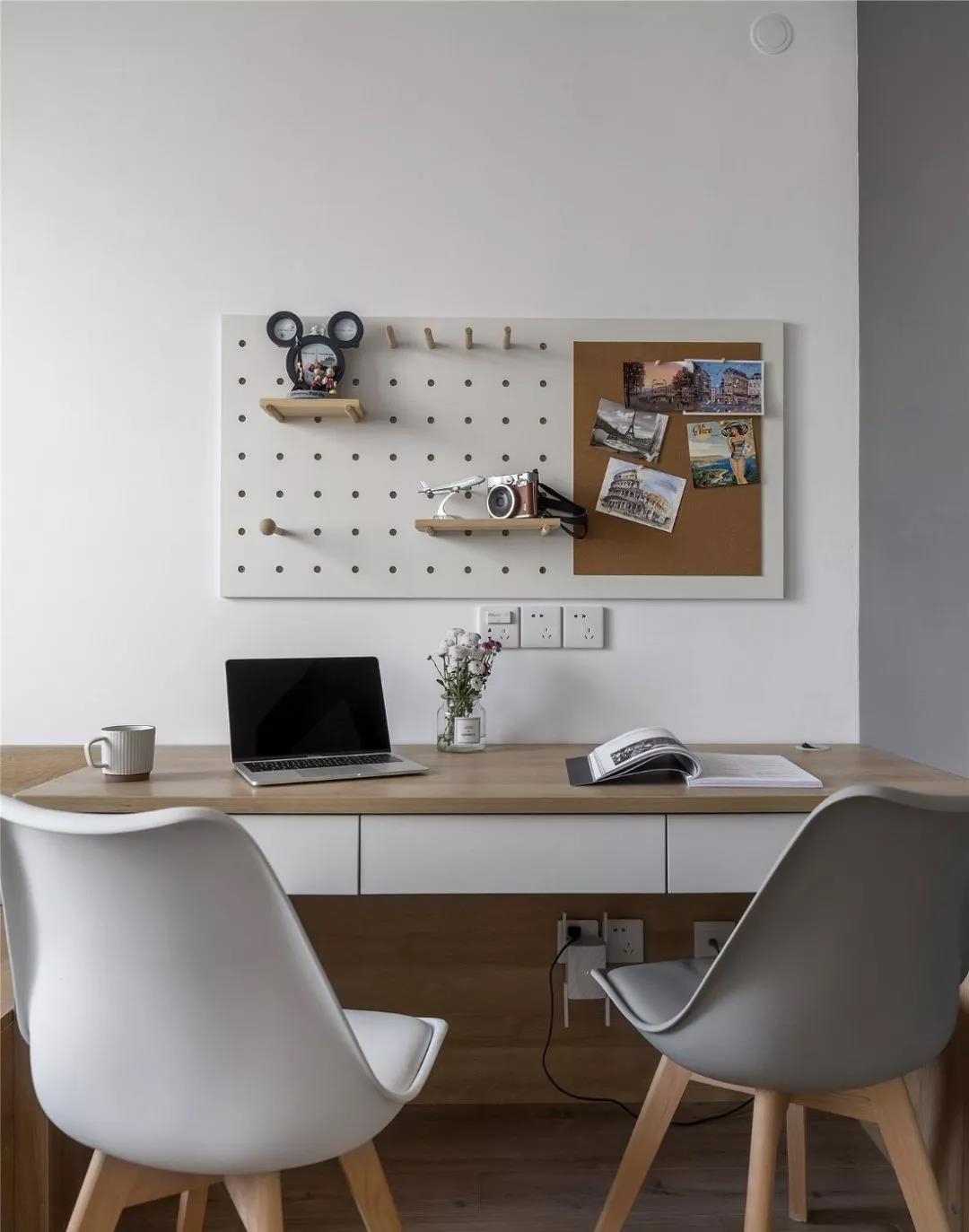 原木風+北歐綠植，魔都夫妻93㎡小二居用心規劃，越住越大